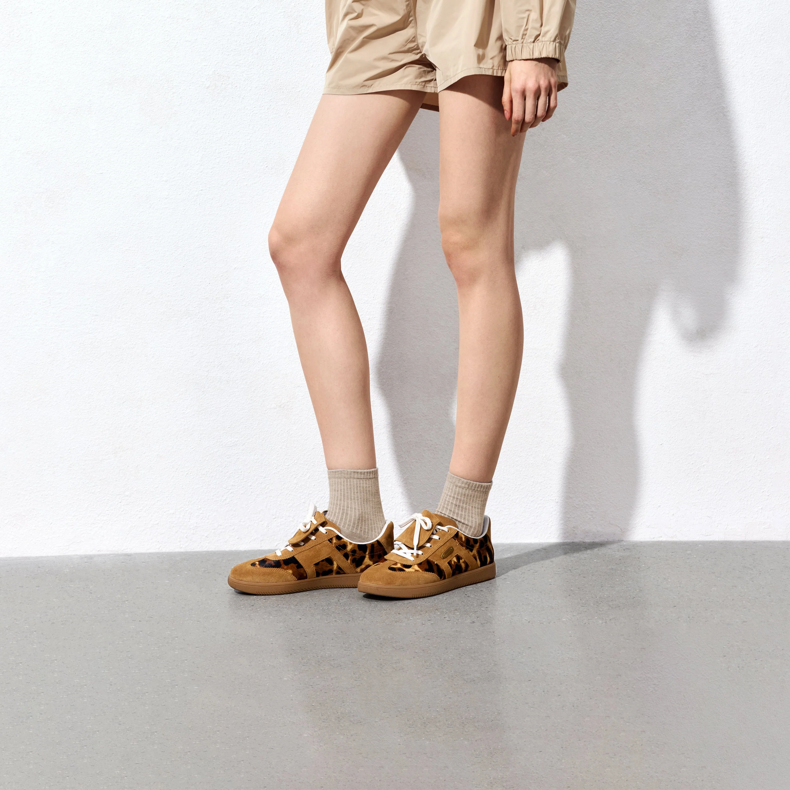 Leopard Lace-Up Detachable Tongue Sneakers - Image 7